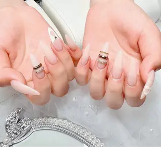 ネイル Hin Nailのネイルデザイン