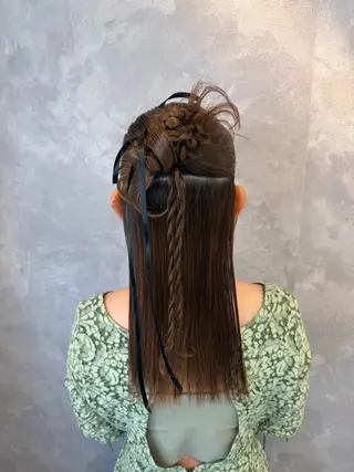 ヘアアレンジ ヒヨシ ルナのヘアスタイル
