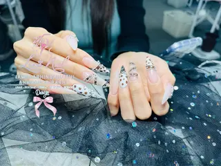 ネイル リサネイル アメ村心斎橋店のネイルデザイン