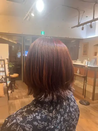 ミディアム カラー 臺 佳連のヘアスタイル