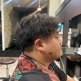 パーマ メンズ 透明感カラー 髪質 改善 Wカラー原心愛のヘアスタイル