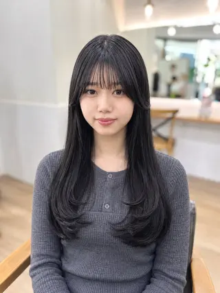 ロング カラー パーマ ヘアアレンジ キッズ 顔まわりで差がつく 🌿似合わせカットのヘアスタイル