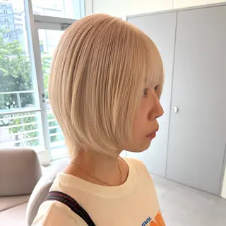 ショート カラー ☪️ブリーチ特化施術 /レイヤー🪽aiのヘアスタイル
