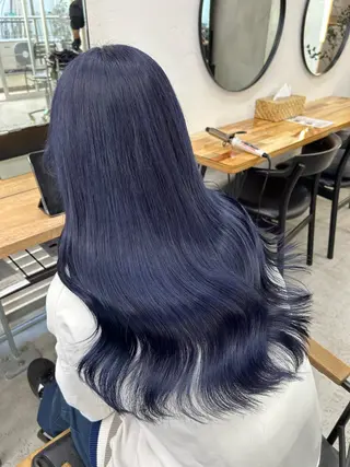 ミディアム カラー RYOSUKE ハイトーンのヘアスタイル