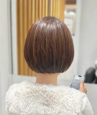 ショート カラー 白土 さくらのヘアスタイル