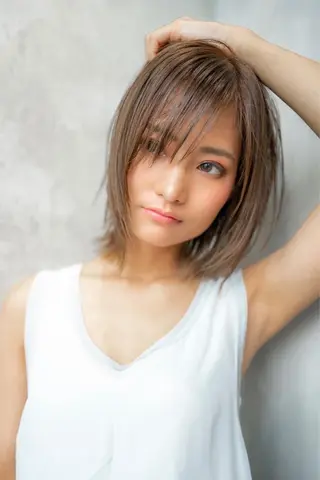 ミディアム カラー 🉐レイヤー/塩見 弘樹🉐渋谷のヘアスタイル