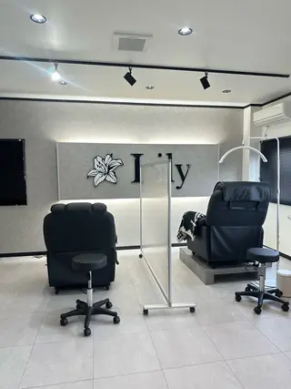 マツエク・マツパ Lily 竹前のネイルデザイン