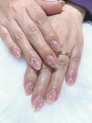 ネイル レイレア ネイルルームのネイルデザイン