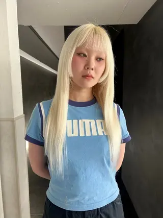 カラー Akari🧬レイヤ ー/ハイトーン/天神のヘアスタイル