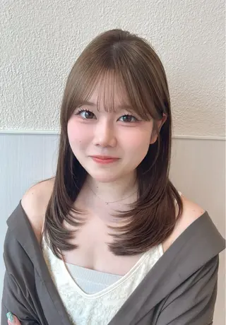 セミロング カラー Kayo🫧 afloatのヘアスタイル