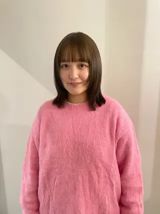 ミディアム カラー 渋谷 留菜のヘアスタイル
