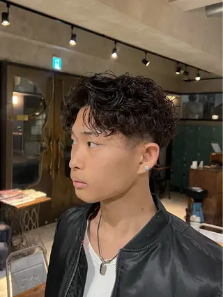 ショート パーマ ヘアアレンジ メンズ レイヤー/艶髪矯正 🪐takushiのヘアスタイル