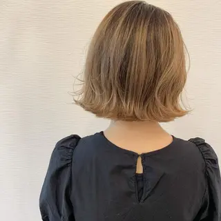 ミディアム カラー 池田 真由美のヘアスタイル
