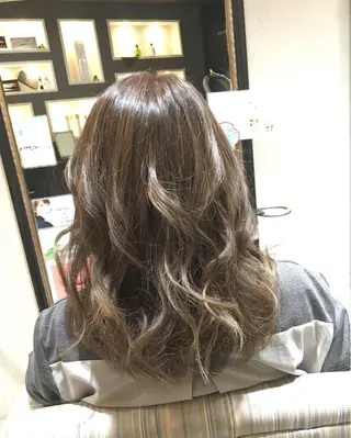 ミディアム セミロング ロング カラー パーマ ヘアアレンジ 城領 直輝のヘアスタイル
