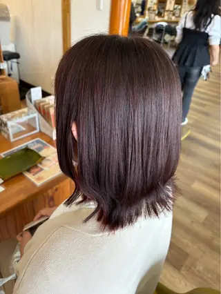 ミディアム カラー 大久保 藍梨のヘアスタイル