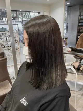 ミディアム カラー 髪質改善・縮毛矯正 特化・ユウシンのヘアスタイル