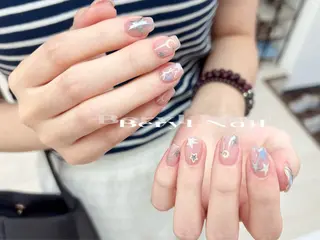 ショート Beryl Nail 新大久保のネイルデザイン