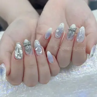 ネイル Queens テイのネイルデザイン