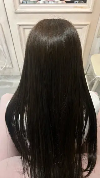 ロング 濵﨑 理奈のヘアスタイル