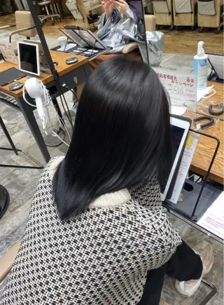 カラー 銀座/レイヤー 顔周りカット溝手優太のヘアスタイル