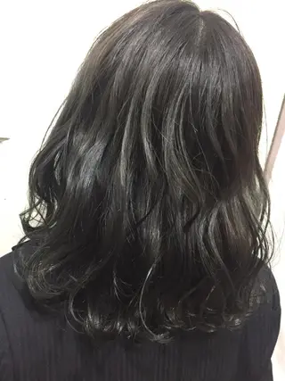 ミディアム セミロング カラー 若杉 諒のヘアスタイル