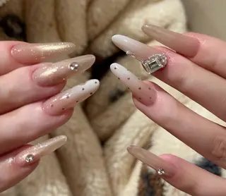 ネイル Luna Gladeのネイルデザイン