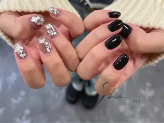 ショート SHE adusaのネイルデザイン