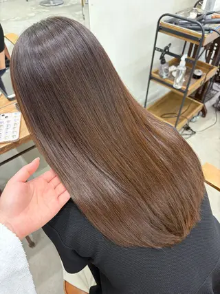 ロング Terve.野崎 真里奈のヘアスタイル