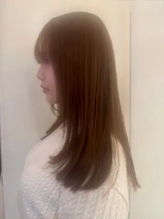 セミロング NICCOLO室見 Erinaのヘアスタイル