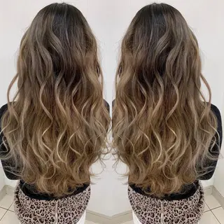 ロング 穐田 司樹のヘアスタイル