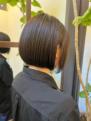 ショート ツヤ感カラー 🩵かりんのヘアスタイル