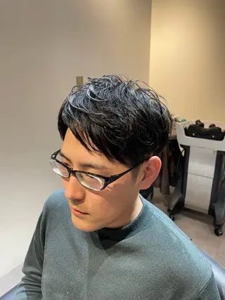 ミディアム パーマ 下山 けいんのヘアスタイル