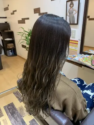 ロング カラー サトウ シューイチのヘアスタイル
