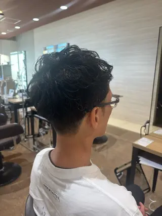ショート パーマ メンズ 吉川 明花のヘアスタイル