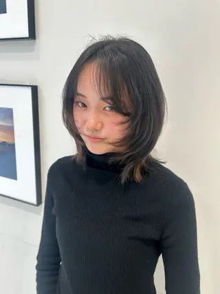 ミディアム 大長 広菜のヘアスタイル
