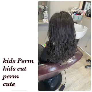 セミロング パーマ キッズ Hair room Leaのヘアスタイル