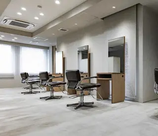 ARCHE 心斎橋 常塚のヘアスタイル