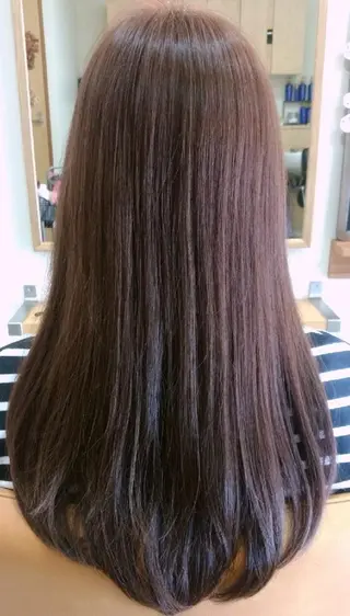 カラー 三ツ井 淳華のヘアスタイル