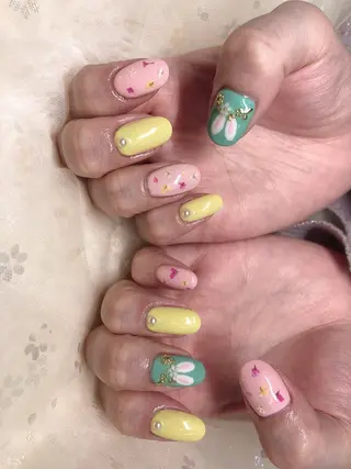 ネイル RUBYネイルサロン 9Caratsのネイルデザイン