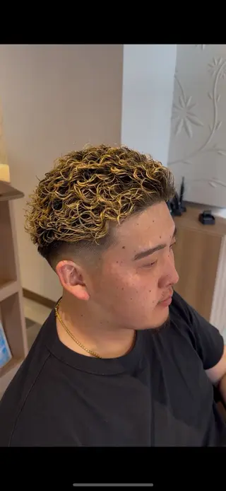 パーマ メンズ メンズパーマ特化🔥 岩内皓大のヘアスタイル