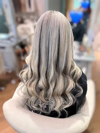 Mirashy 成田のヘアスタイル