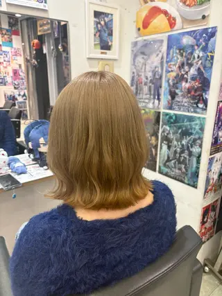 ミディアム カラー 推しカラー/ ミクのヘアスタイル