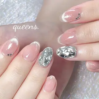 ネイル Queens 榊 まおのネイルデザイン