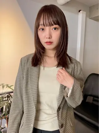 ミディアム カラー IPPO 下北沢のヘアスタイル