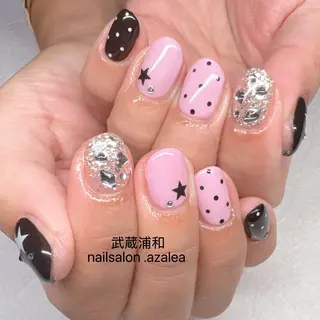ネイル R inのネイルデザイン