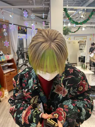 ロング カラー インナーカラー 推し ブリーチ 髪質改善のヘアスタイル