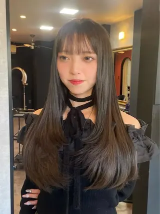 ロング カラー  ︎︎ 寧音のヘアスタイル