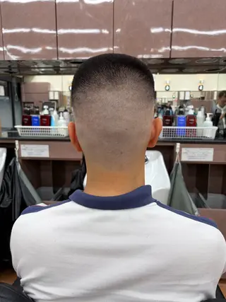 ショート 中村 邦明のヘアスタイル