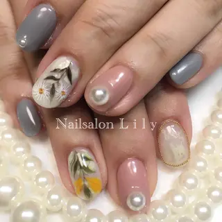 ネイル Lily*nail 🌻Mii🌻のネイルデザイン