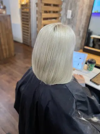 ミディアム カラー Luzir⭐︎ GEN⭐︎のヘアスタイル